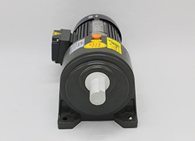 附三相铝/铁壳减速机附DC24V送电刹车器